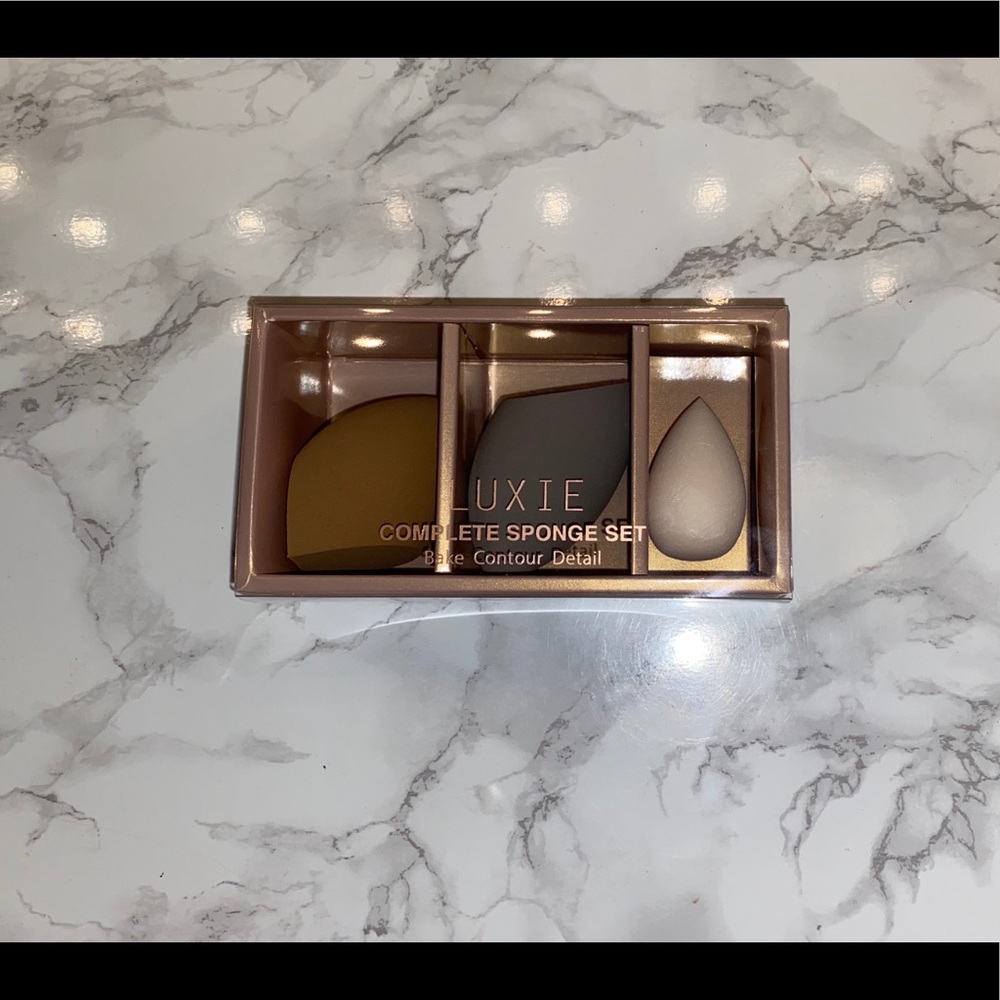 Luxie Beauty - Complete sponge set.